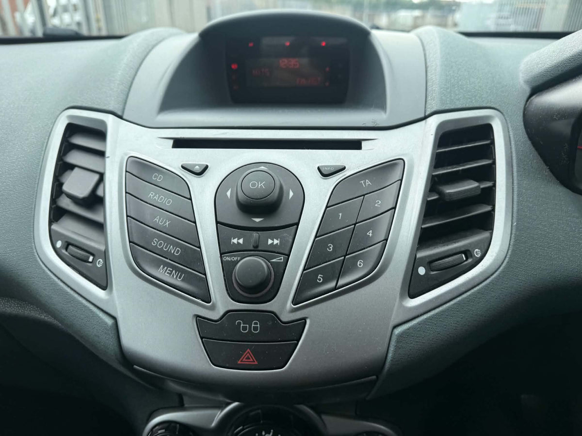 2010- FORD FIESTA