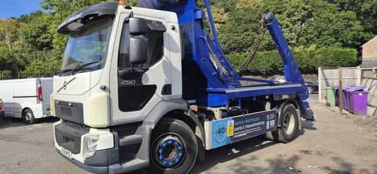 2018-VOLVO SKIP LOADER