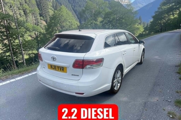 2011-TOYOTA AVENSIS
