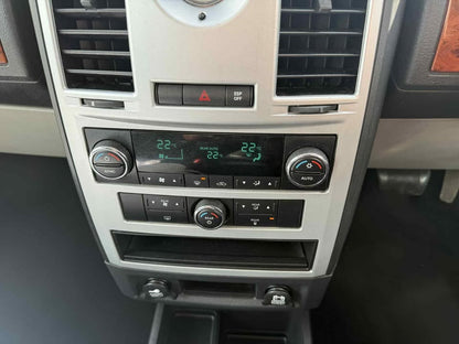 2010 - CHRYSTLER VOYAGER