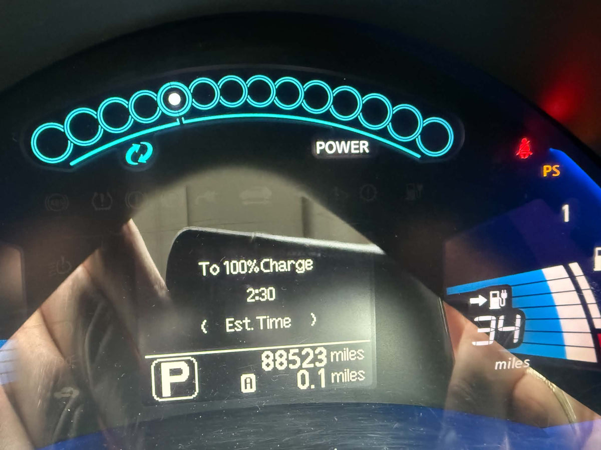 2012-NISSAN LEAF
