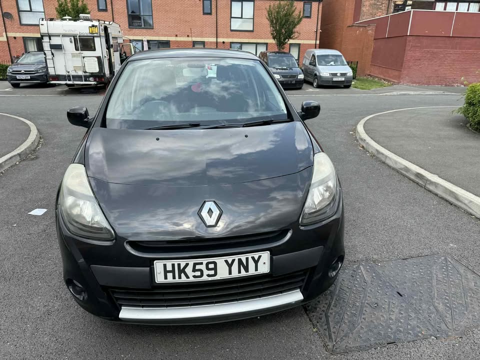 2010 - RENAULT CLIO