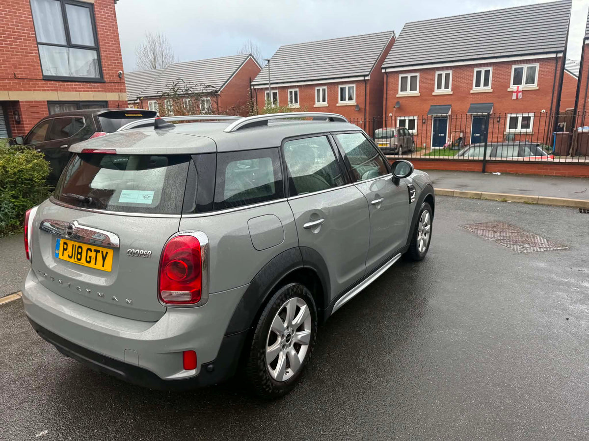 2018-MINI COUNTRYMAN