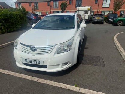2011-TOYOTA AVENSIS