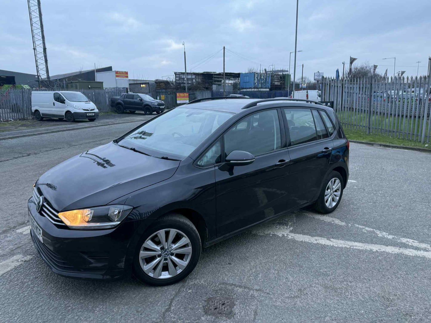 2015 - VW GOLF SV