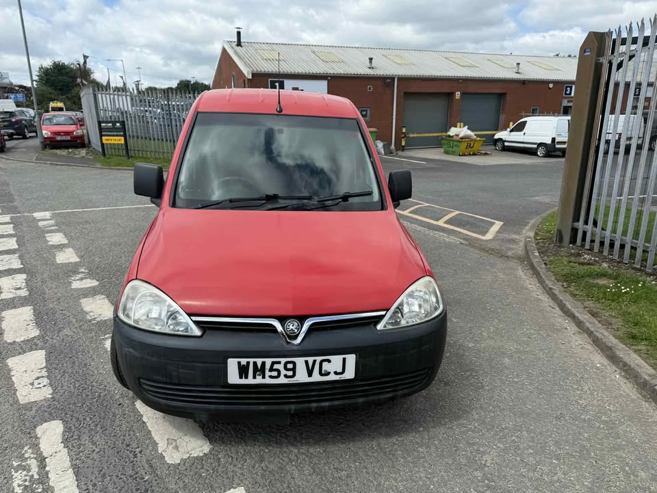 2010 VAUXHALL COMBO