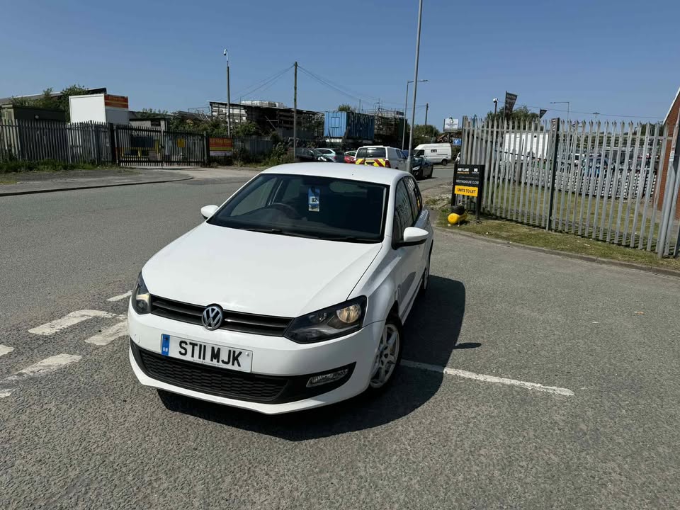 2011 - VOLKSWAGEN POLO