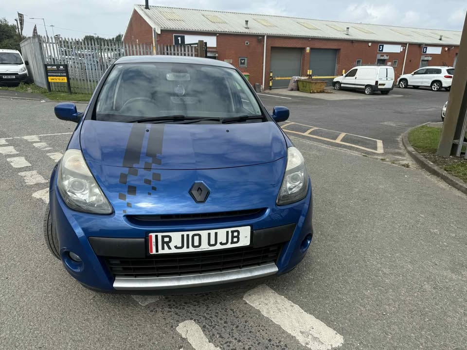 2010 - RENAULT CLIO