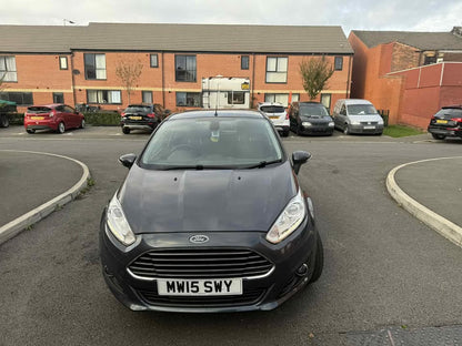 2015 - FORD FIESTA