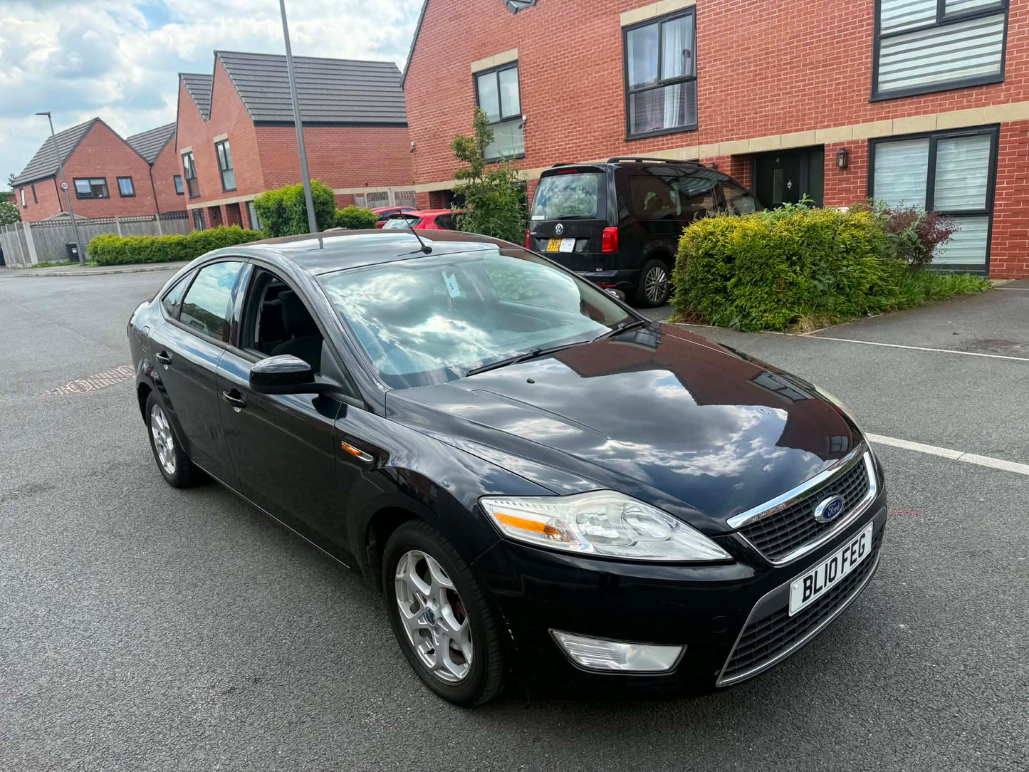 2010-FORD MONDEO