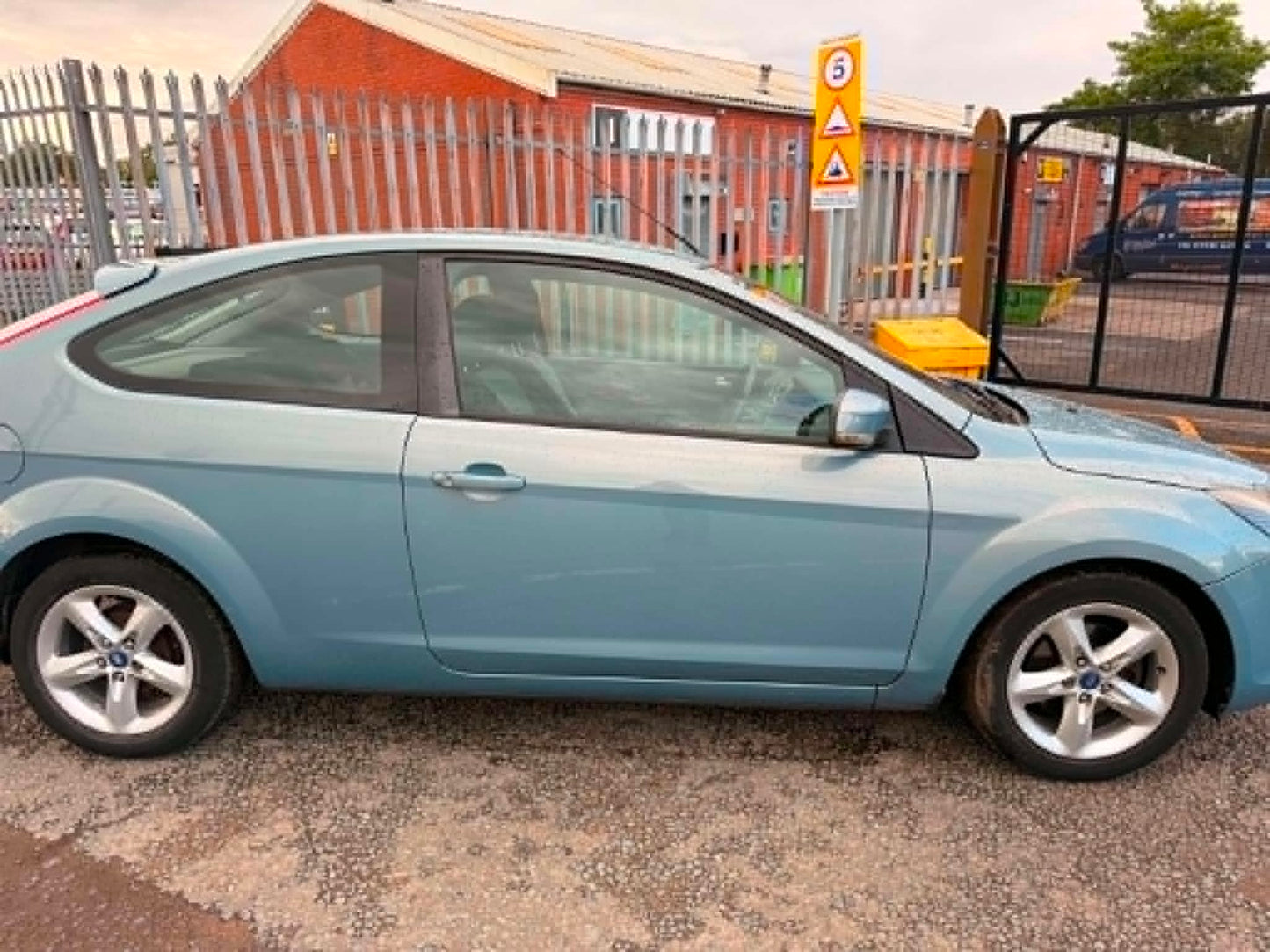2009-FORD FOCUS AUTOMATIC