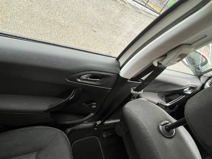 2017 - PEUGEOT 208