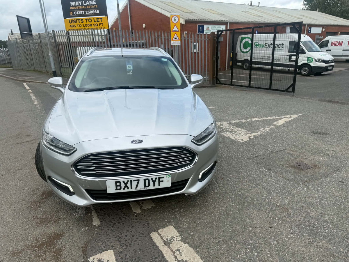 2017-FORD MONDEO