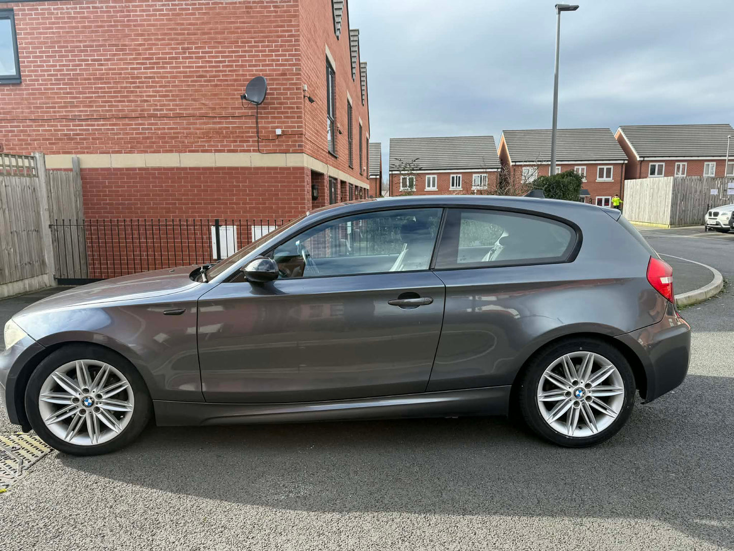 2008-BMW 1 SERIES