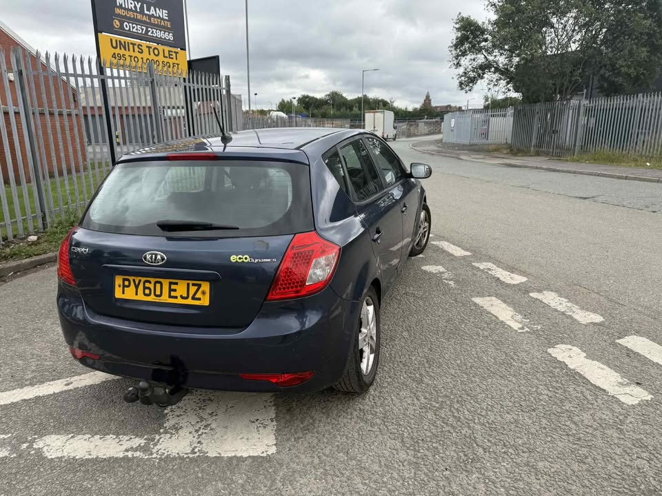 2010 - KIA CEED