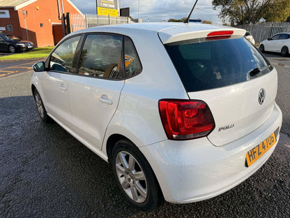2011- VW POLO PETROL