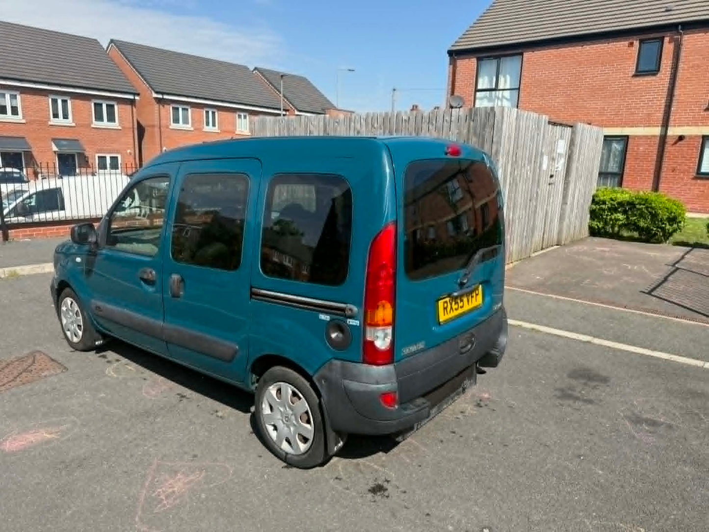 2006- RENAULT KANGOO WHEEL CHAIR AUTOMATIC
