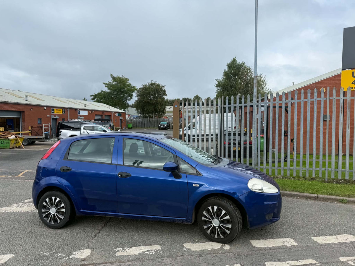 2009-FIAT PUNTO