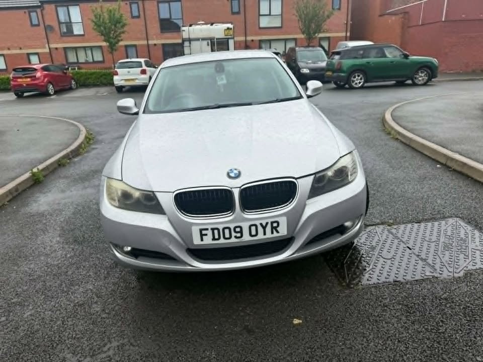2009-BMW 3 SERIES