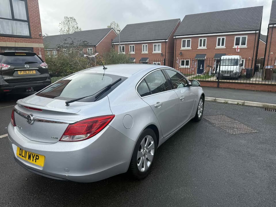 2011 - VAUXHALL INSIGNIA