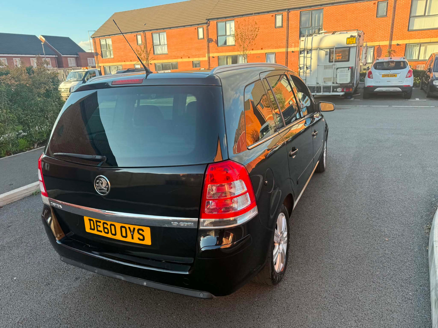 2010-VAUXHALL ZAFIRA AUTOMATIC