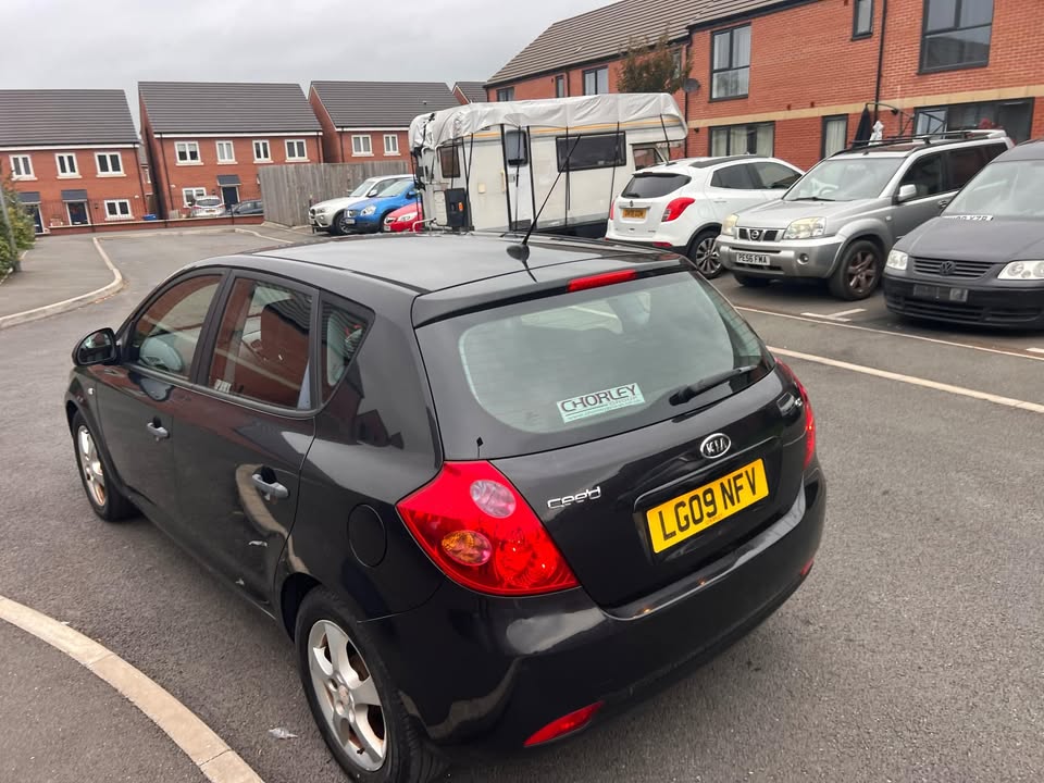 2009 - KIA CEED