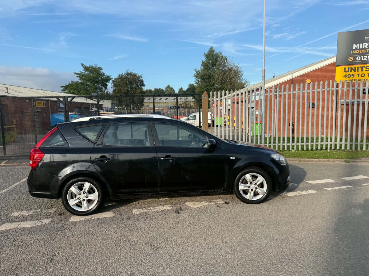 2012- KIA CEED ESTATE