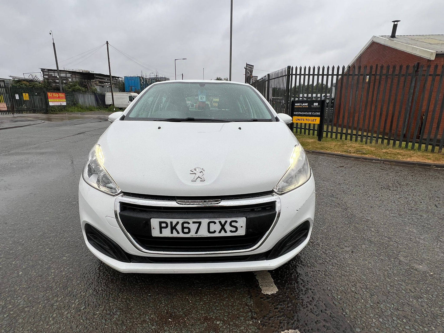 2017 - PEUGEOT 208