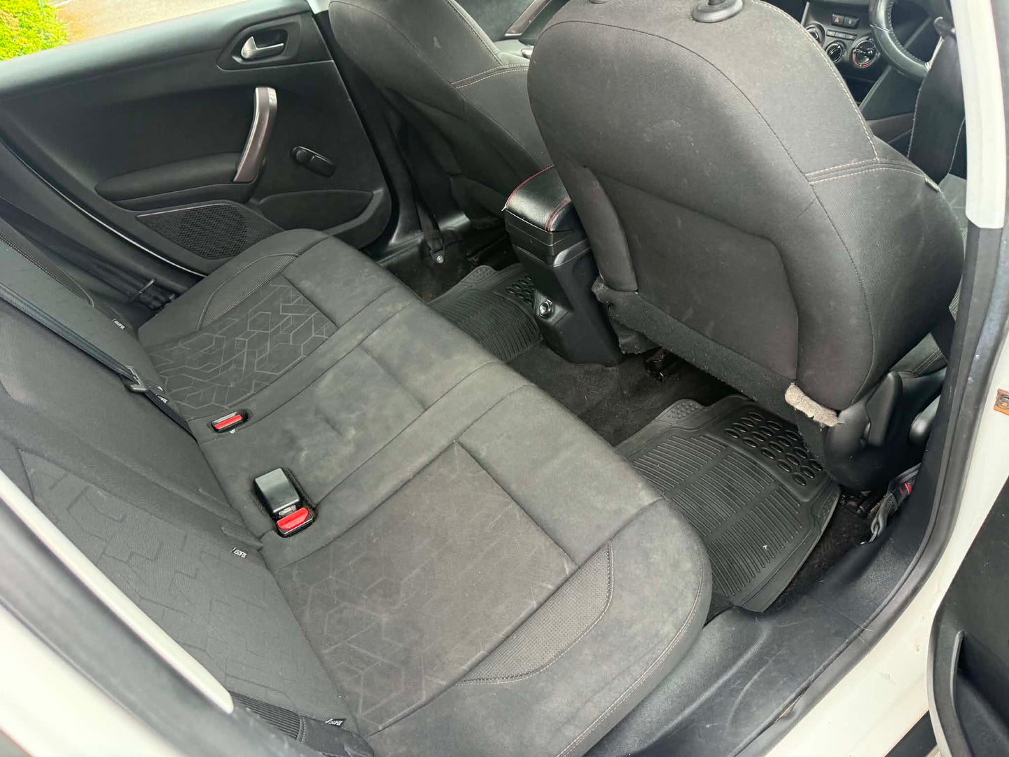 2014-PEUGEOT 2008