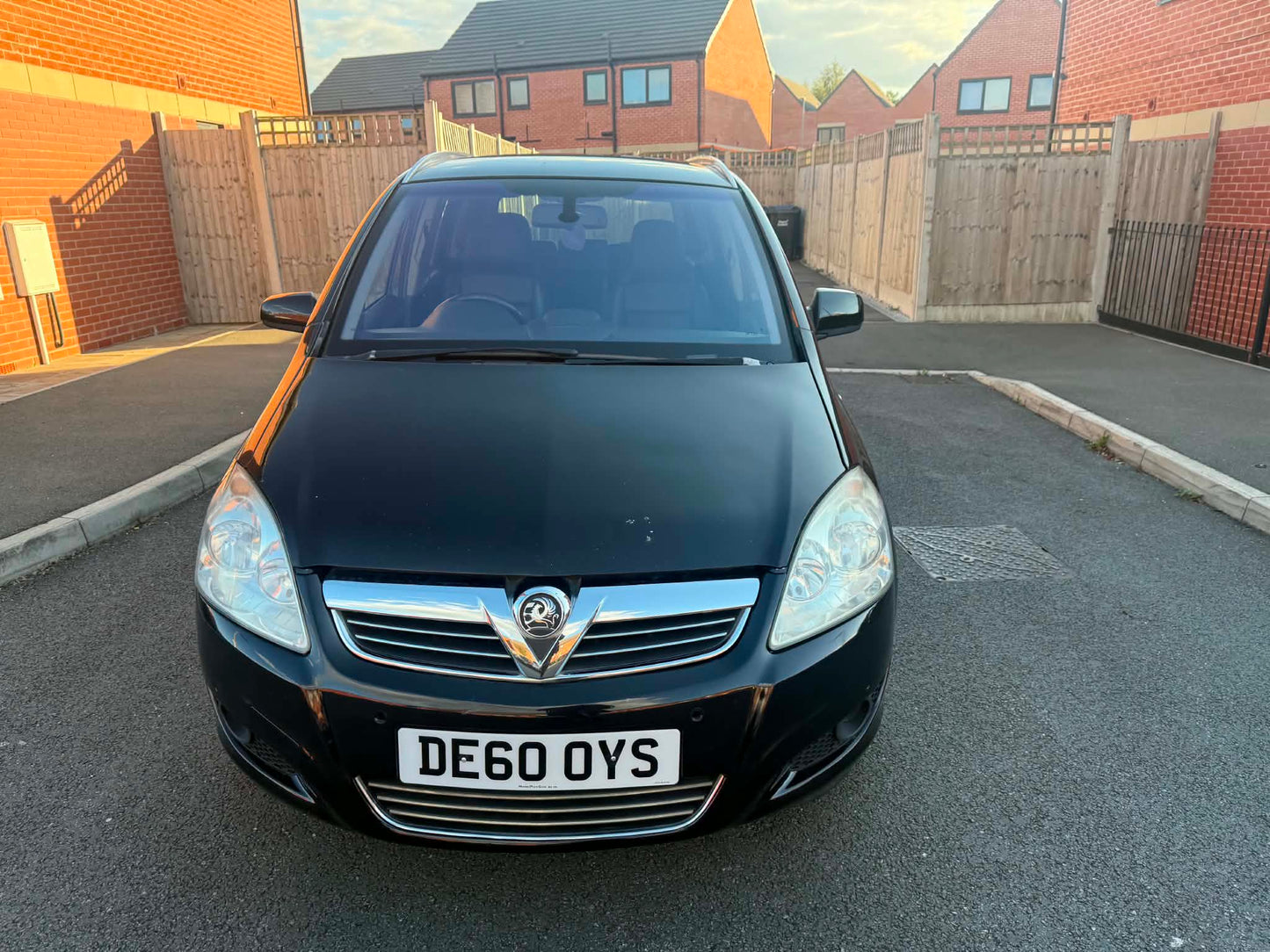 2010-VAUXHALL ZAFIRA AUTOMATIC