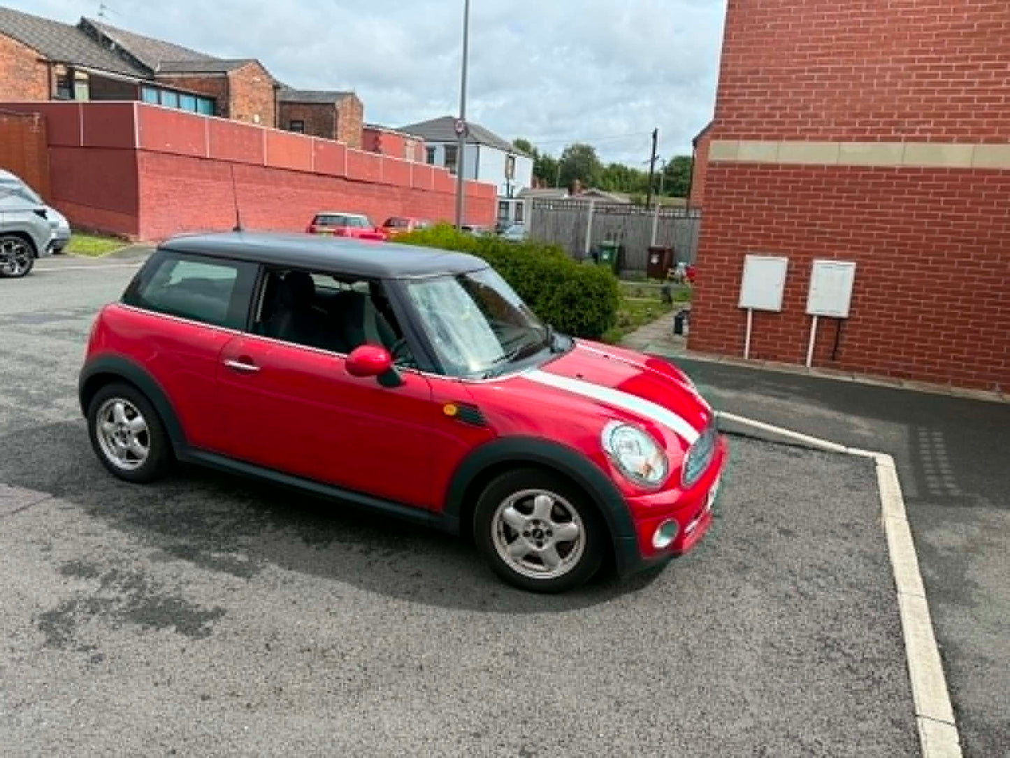 2008-MINI ONE
