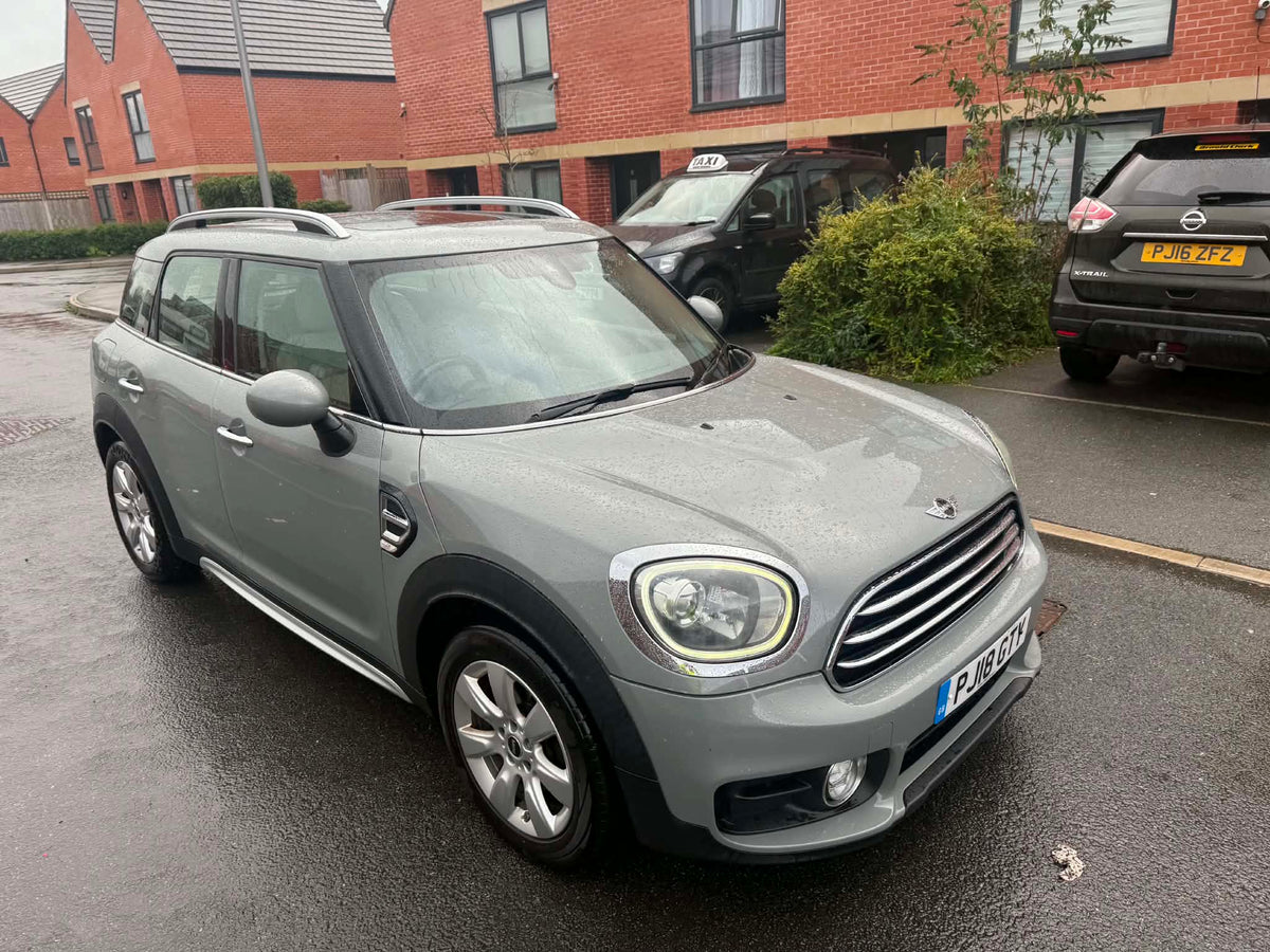 2018-MINI COUNTRYMAN