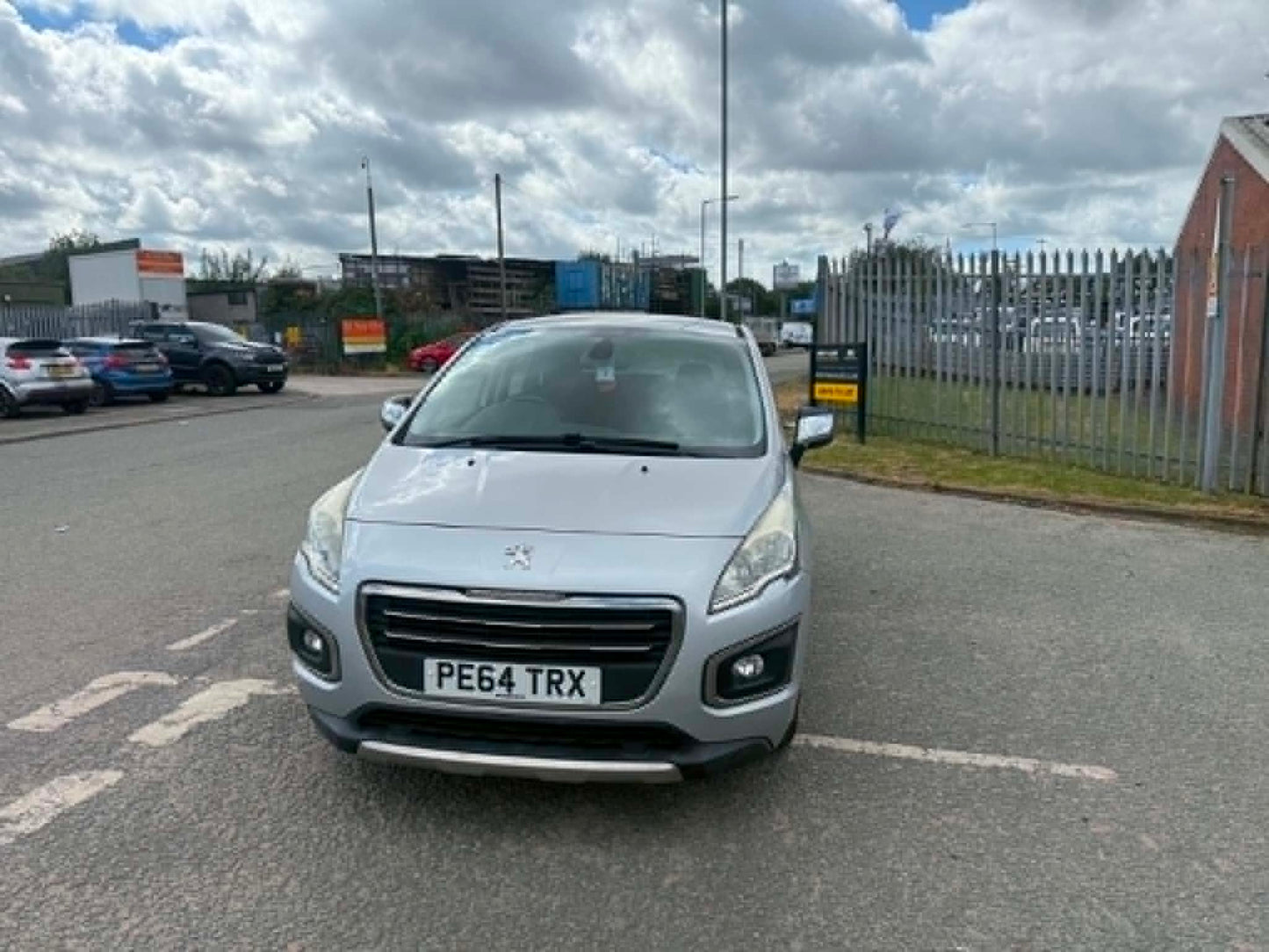 2014-PEUGEOT 3008
