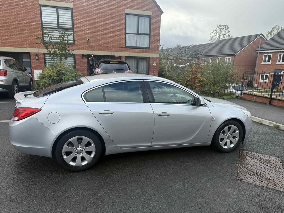 2011 - VAUXHALL INSIGNIA