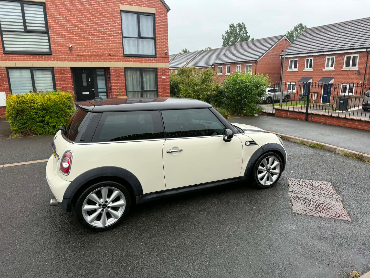 2013-MINI ONE AUTOMATIC