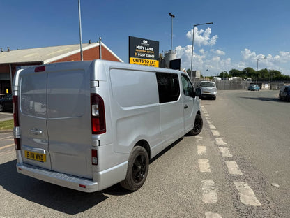 2018 NISSAN NV300