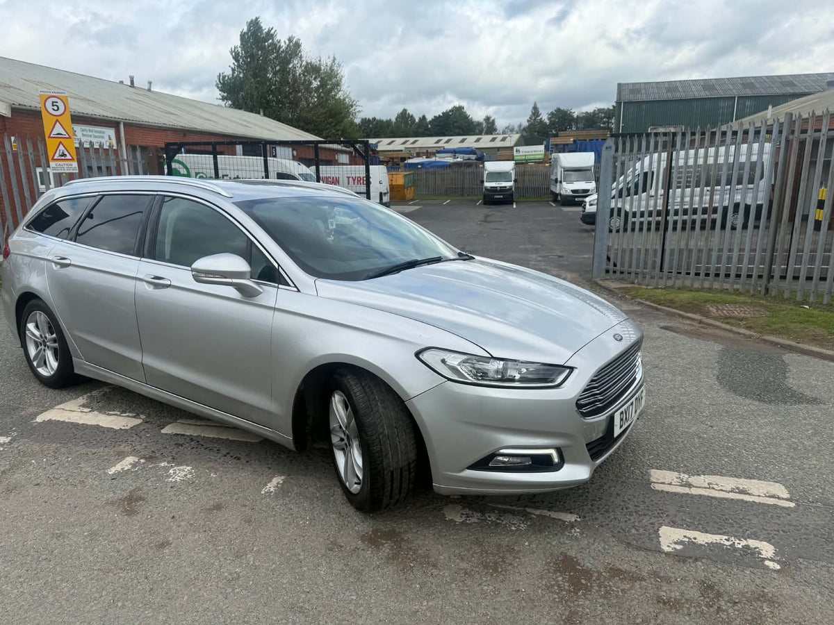 2017-FORD MONDEO