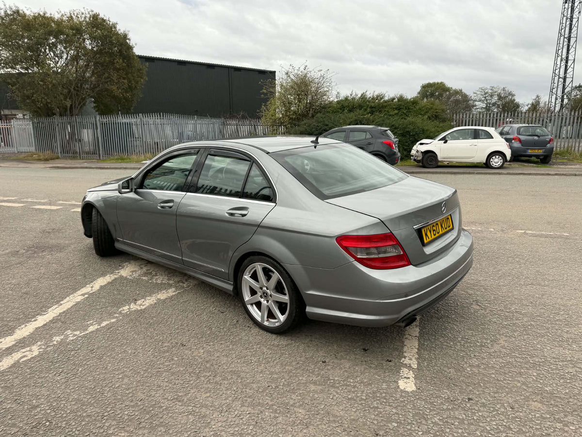 2010-MERCEDES C CLASS