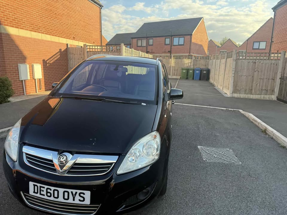 2010 - VAUXHALL ZAFIRA