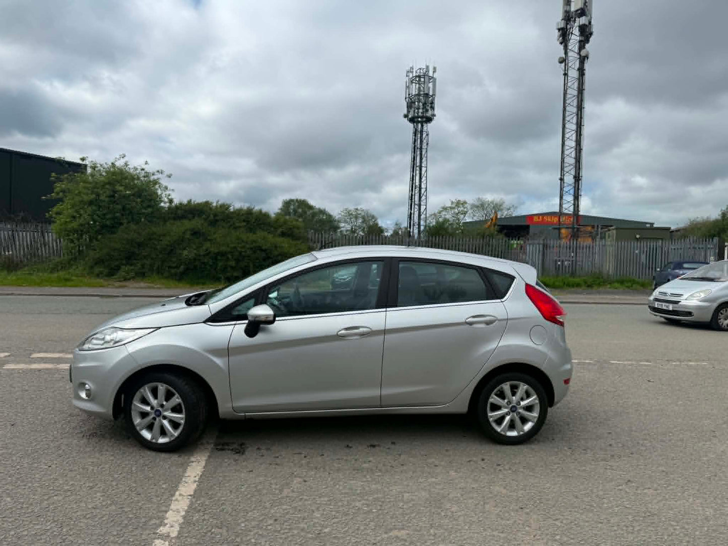 2011 - FORD FIESTA
