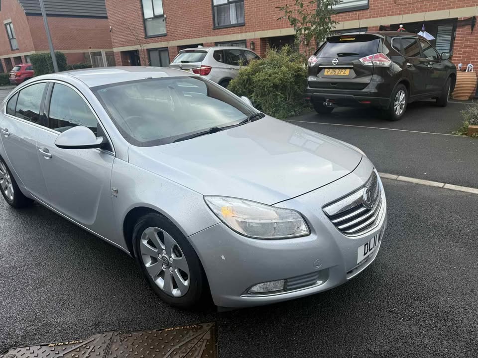 2011 - VAUXHALL INSIGNIA