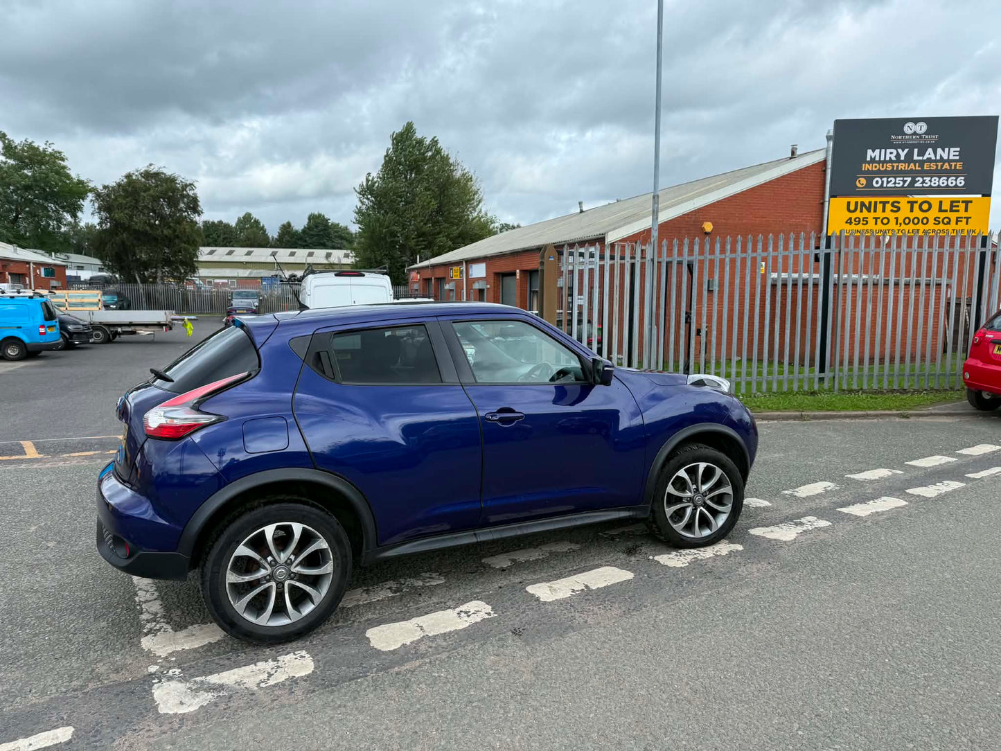 2017-NISSAN JUKE