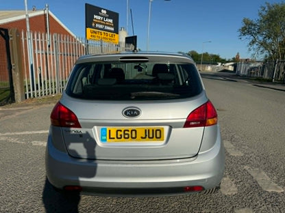 2010- KIA VENGA 2  LOW MILEAGE