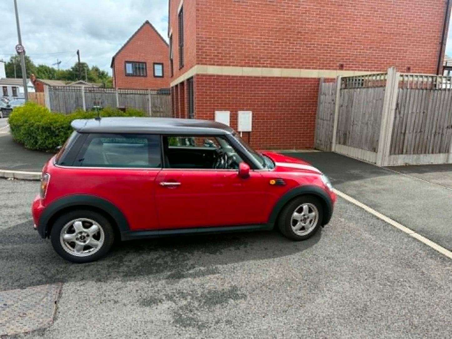 2008-MINI ONE