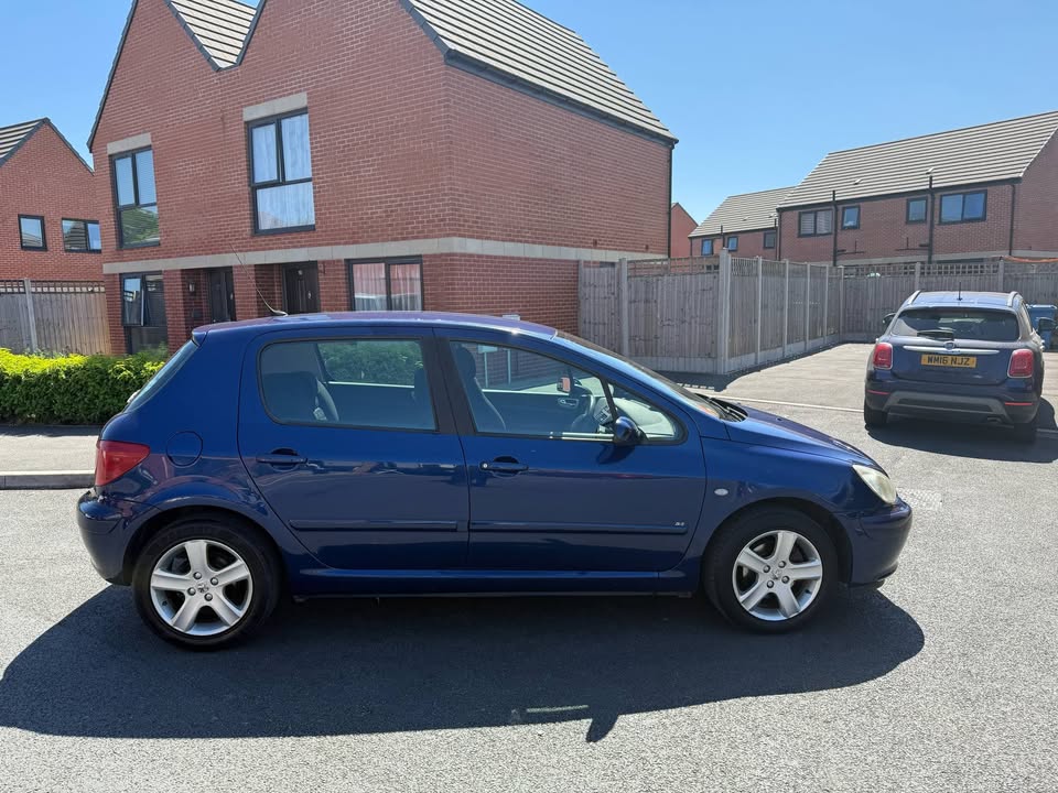2005 -  PEUGEOT 307