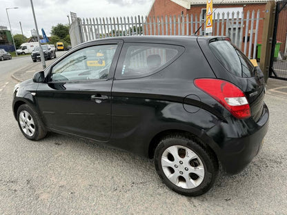 2010 - HYUNDAI I 20