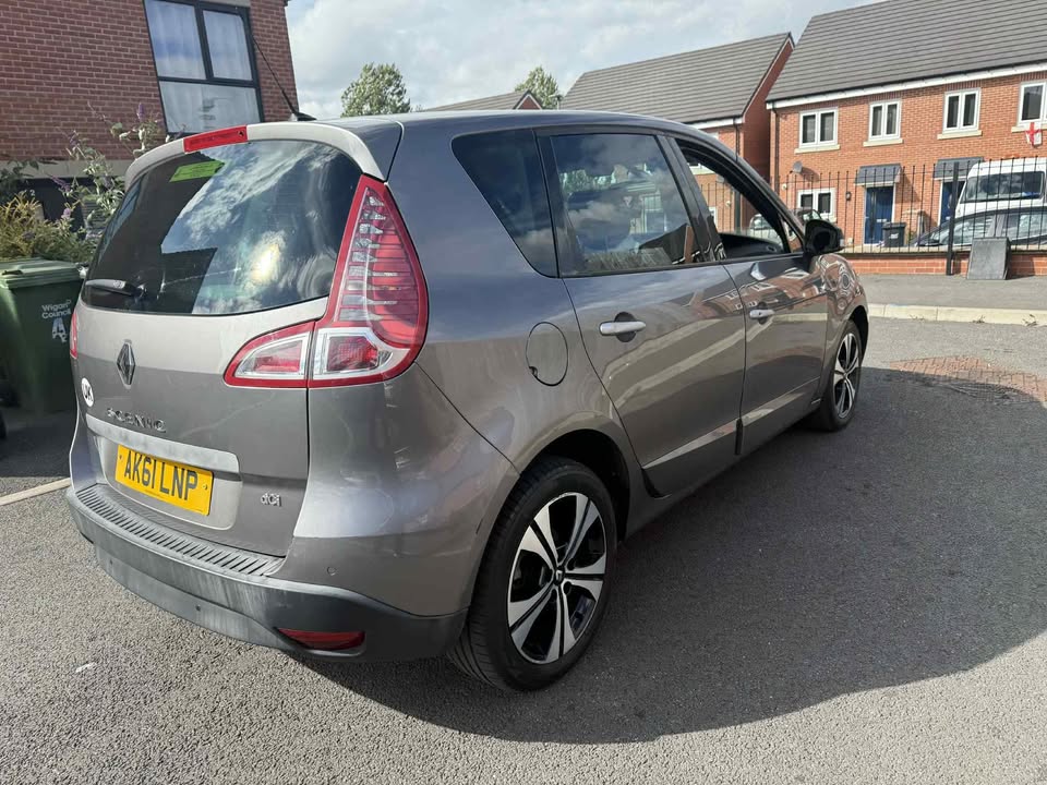 2011 - RENAULT SCENIC