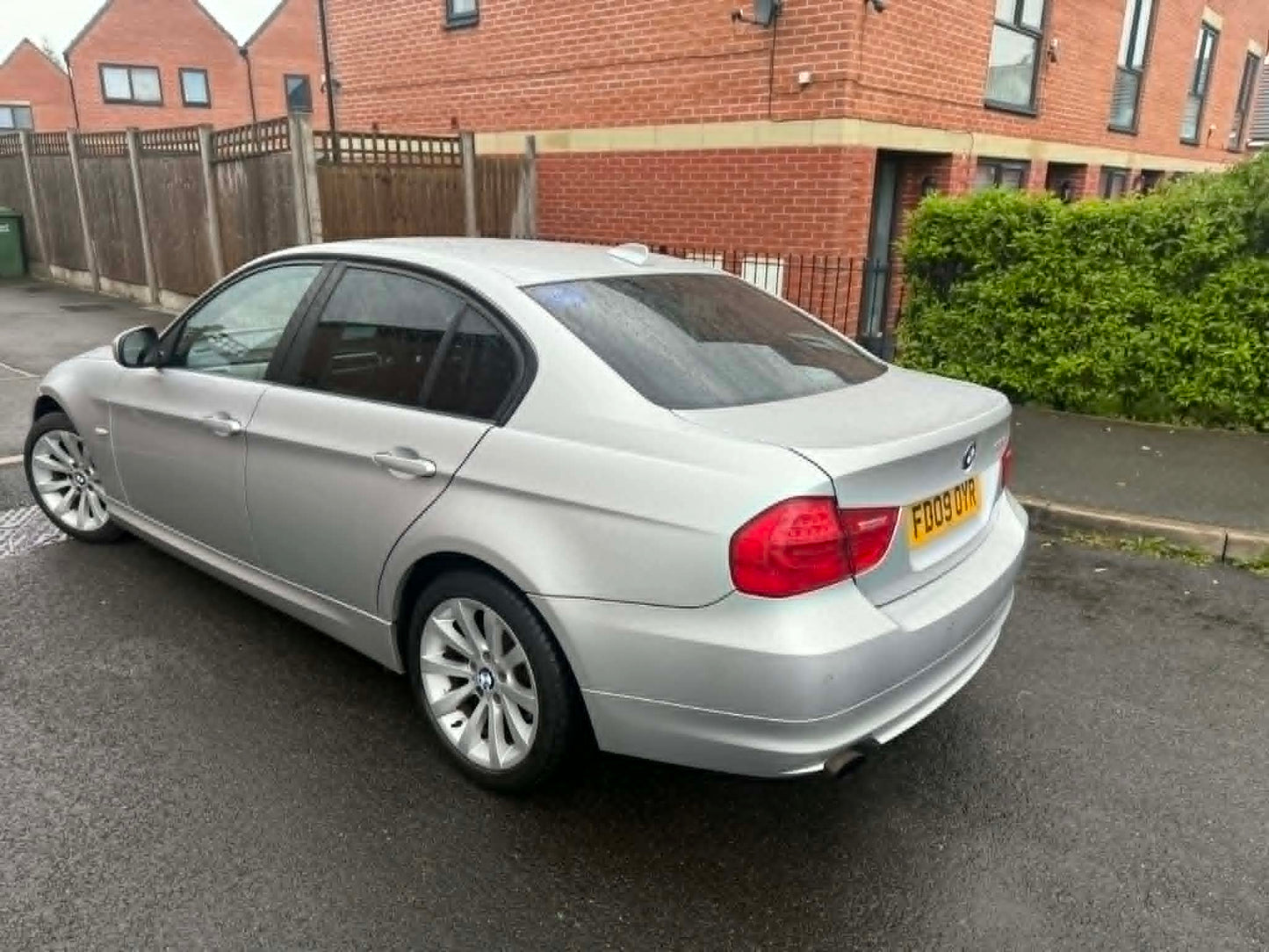 2009-BMW 3 SERIES