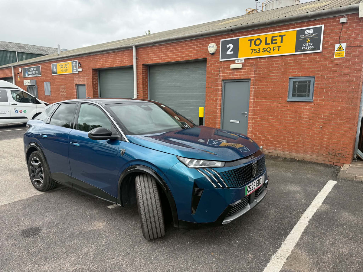 2025- PEUGEOT 3008 ELECTRIC