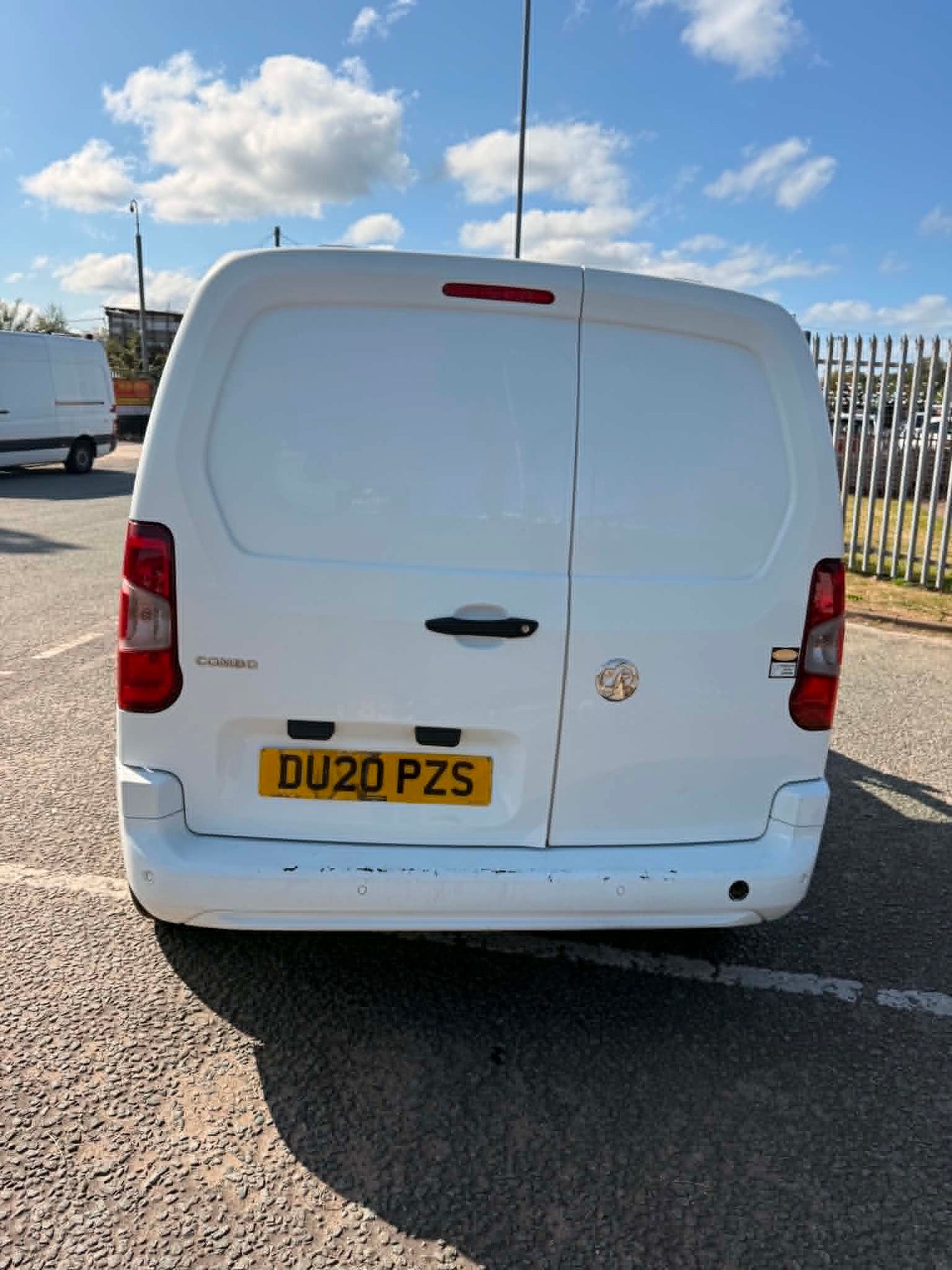 2020-VAUXHALL COMBO VAN